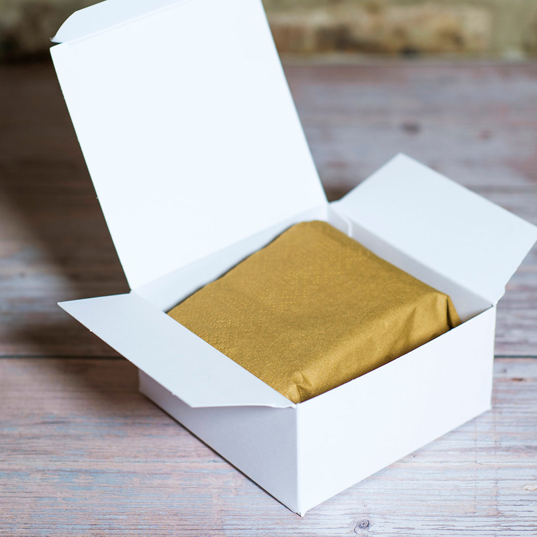 Heart String Wedding Favour Boxes-Weddings by Lumi