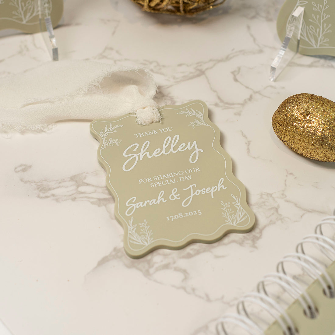 Wavy Edge Acrylic Place Setting Favour Tags