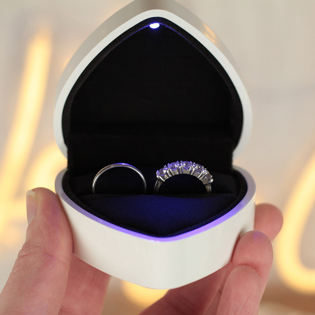 LED Light Up White Heart Double Wedding Ring Box – Weddings by Lumi