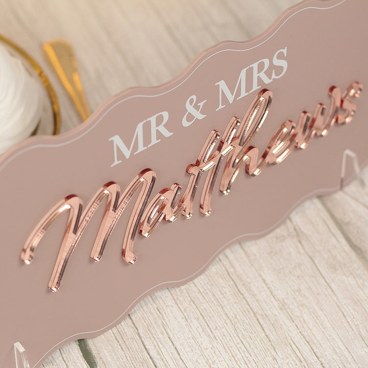 Wavy Edge Top Table Acrylic Sign